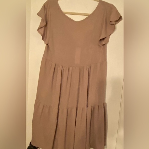 NWT See You Monday Tiered Fit Flare Dress Size Large Tan Knee Length - Picture 4 of 5